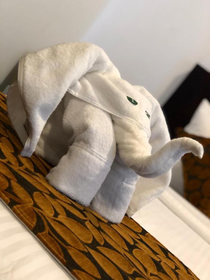 Bony'S Holiday Inn Негомбо Екстериор снимка